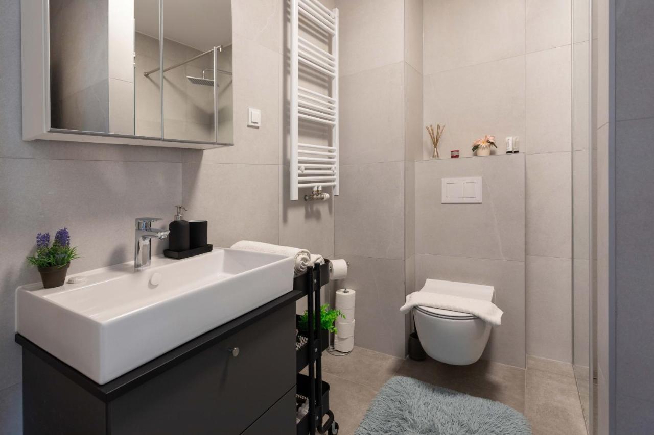 זאגרב Design 2Bdr Apartment With Balcony- Free Parking מראה חיצוני תמונה